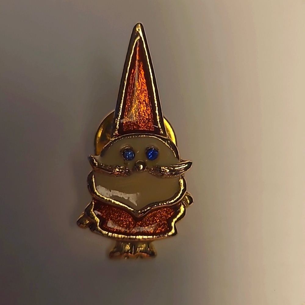 Vintage Beatrix Santa / Knome pin